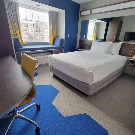 קאונסיל בלאפס Microtel Inn & Suites By Wyndham Bluffs מראה חיצוני תמונה