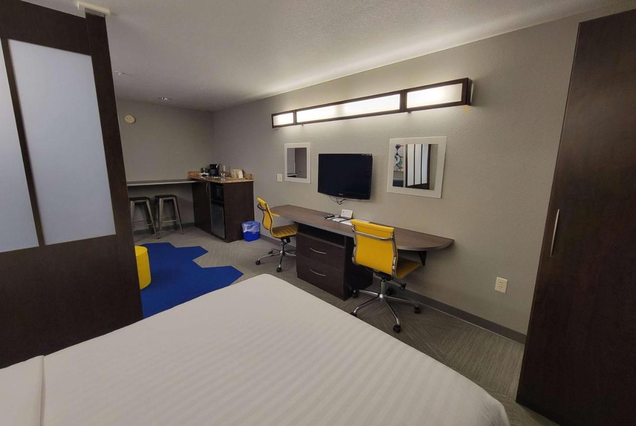 קאונסיל בלאפס Microtel Inn & Suites By Wyndham Bluffs מראה חיצוני תמונה
