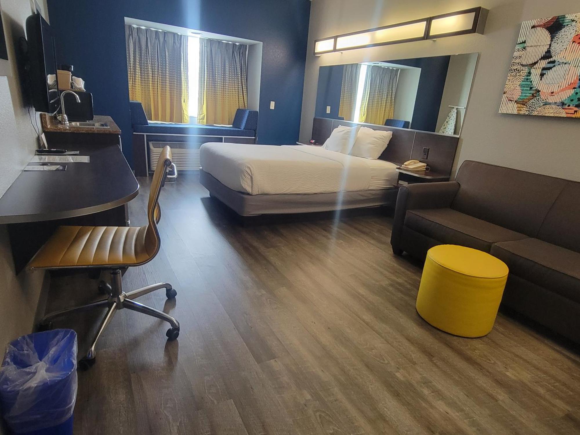 קאונסיל בלאפס Microtel Inn & Suites By Wyndham Bluffs מראה חיצוני תמונה