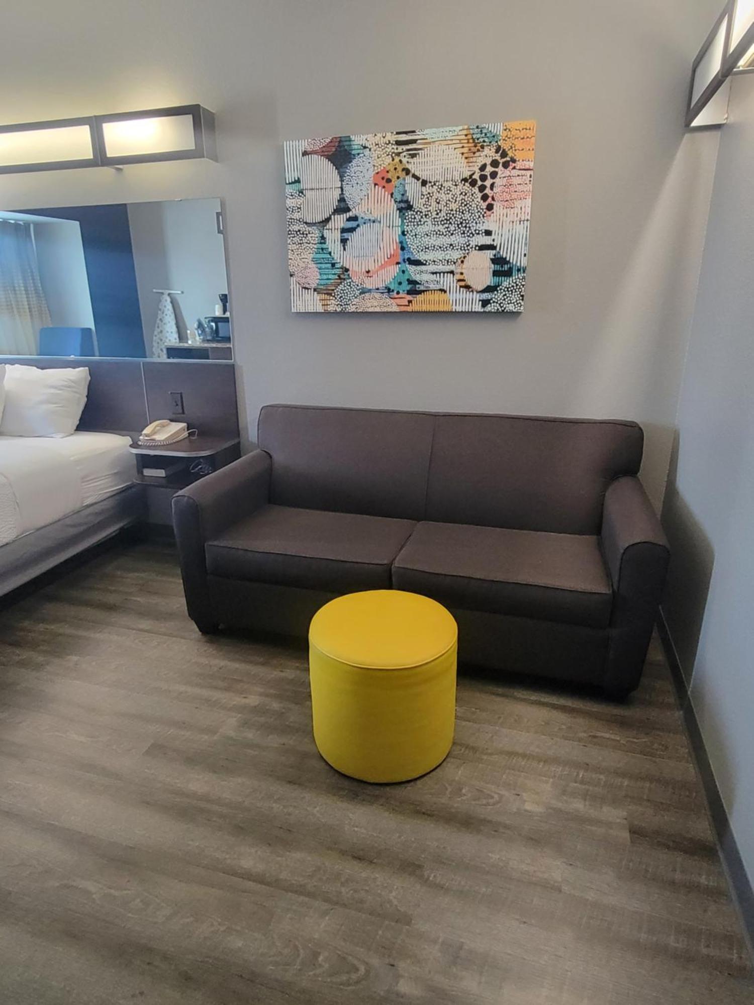 קאונסיל בלאפס Microtel Inn & Suites By Wyndham Bluffs מראה חיצוני תמונה