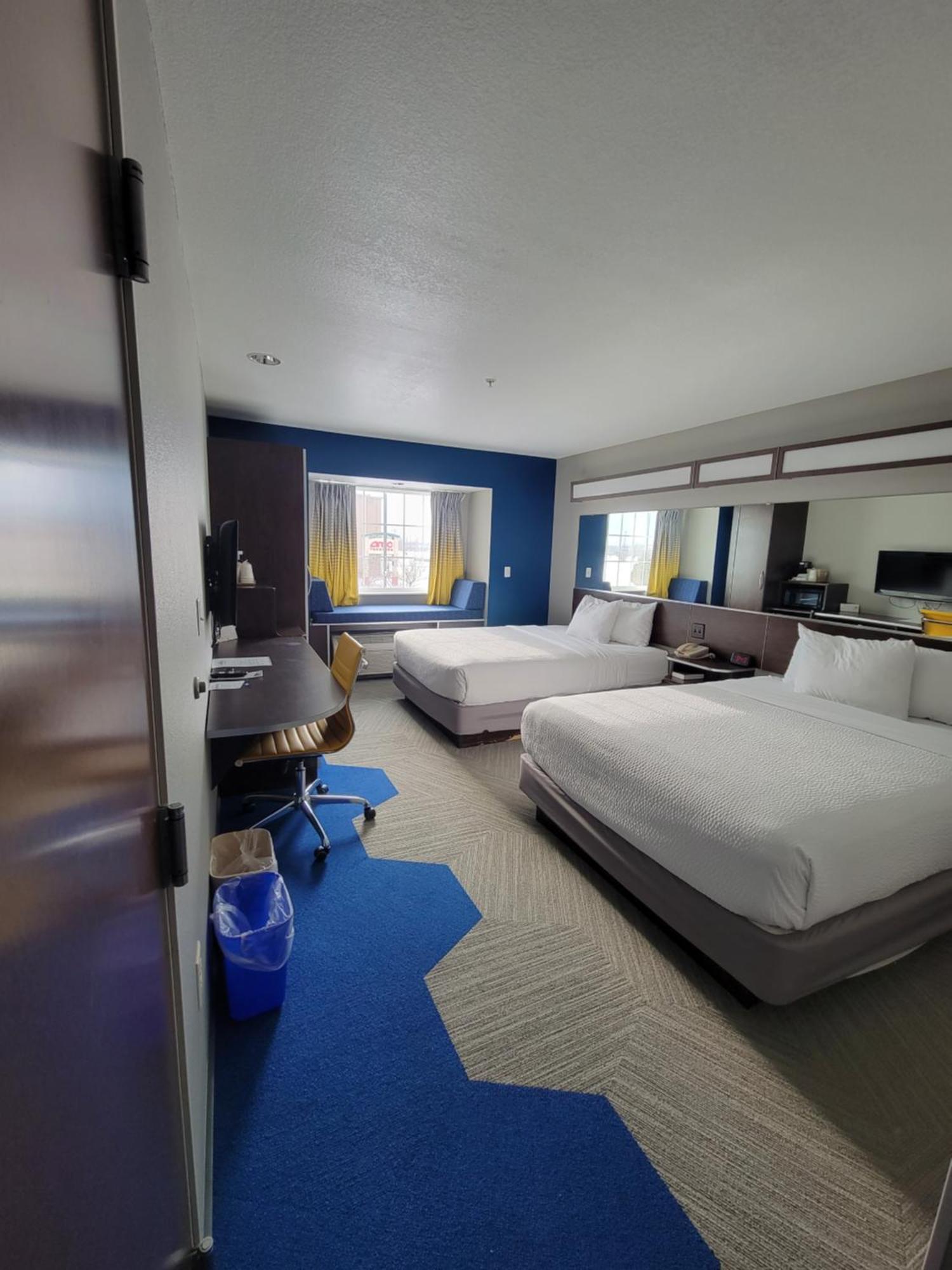 קאונסיל בלאפס Microtel Inn & Suites By Wyndham Bluffs מראה חיצוני תמונה