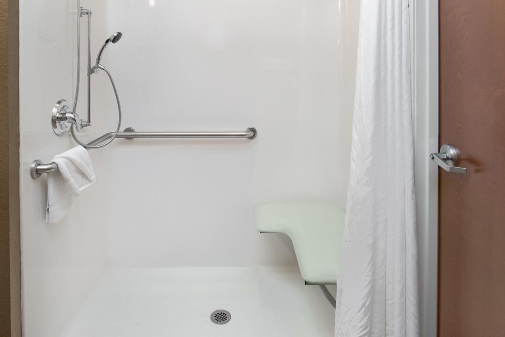 קאונסיל בלאפס Microtel Inn & Suites By Wyndham Bluffs מראה חיצוני תמונה
